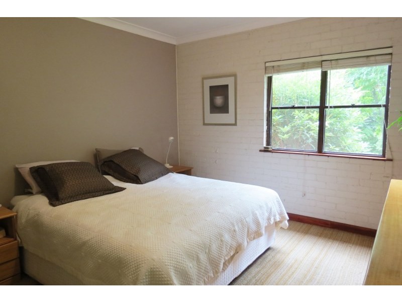 2 McGuinness Drive, Robertson NSW 2577