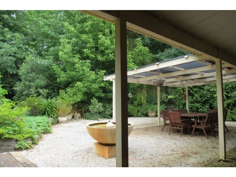 2 McGuinness Drive, Robertson NSW 2577