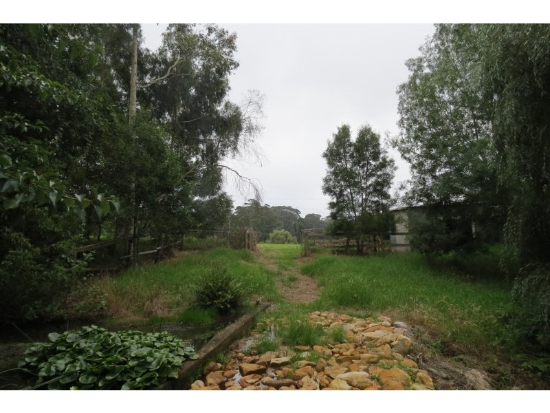 2 McGuinness Drive, Robertson NSW 2577