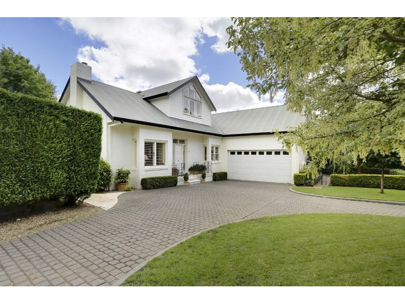 29 Centennial Road, Bowral NSW 2576