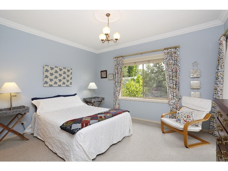 4 Bronwyn Place, Bowral NSW 2576