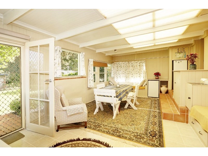 15 Elm Street, Colo Vale NSW 2575