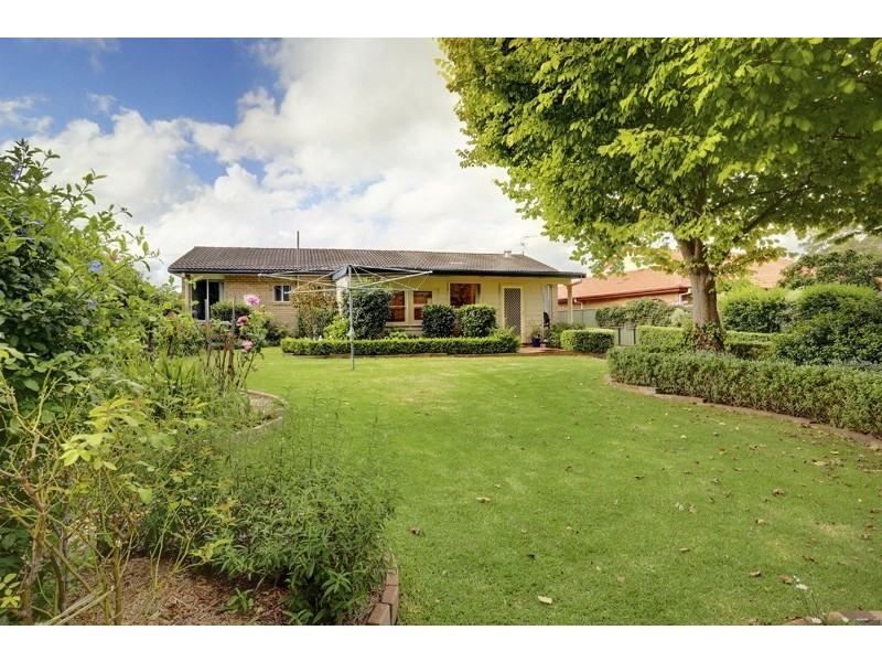 15 Elm Street, Colo Vale NSW 2575