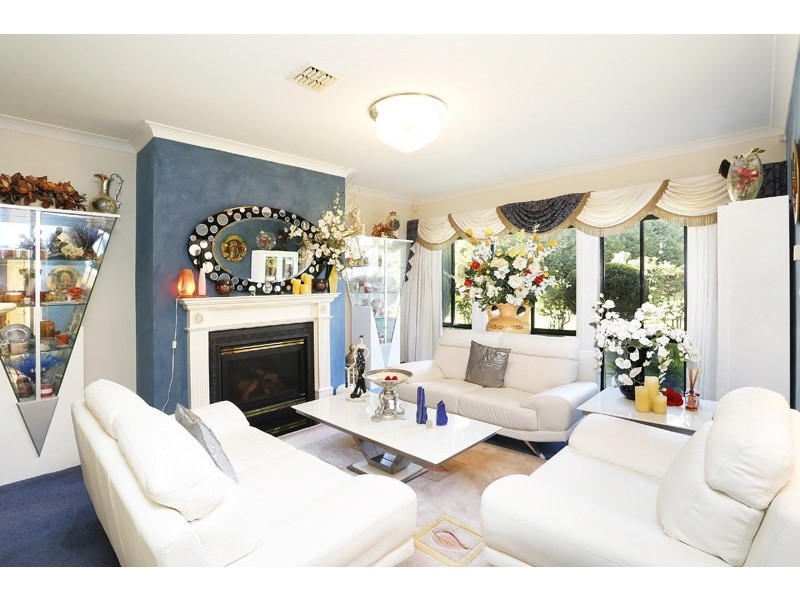 2 Carisbrooke Row, Bowral NSW 2576