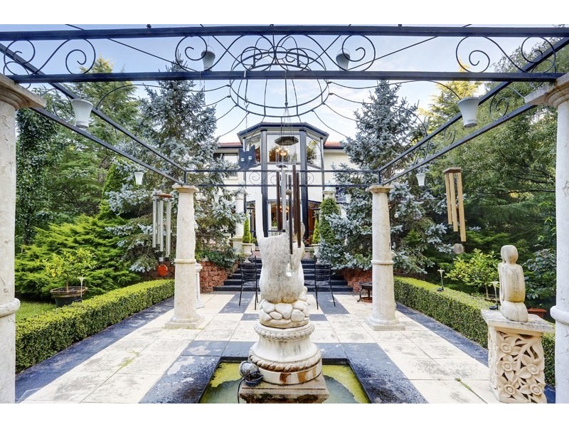 2 Carisbrooke Row, Bowral NSW 2576