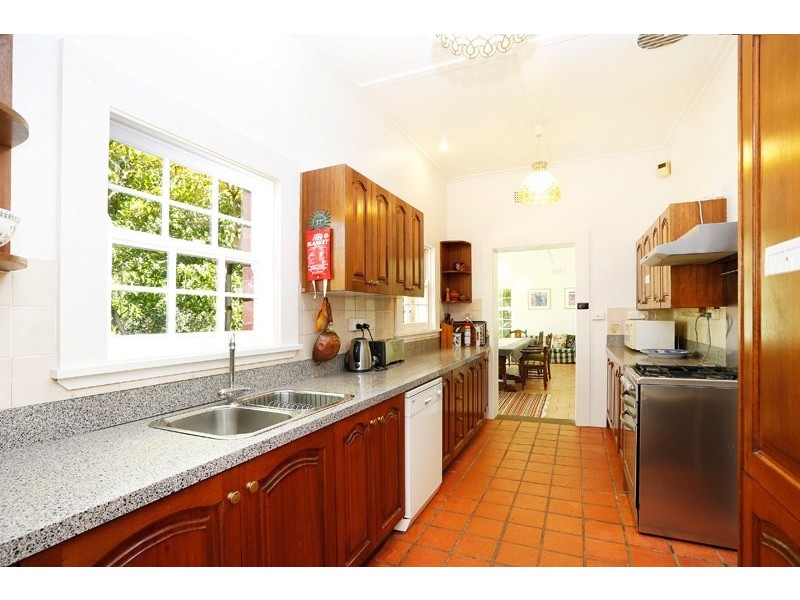12 Railway Road, Burradoo NSW 2576