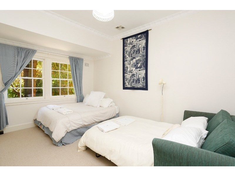 12 Railway Road, Burradoo NSW 2576