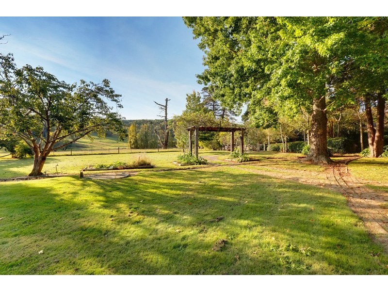 12 Railway Road, Burradoo NSW 2576