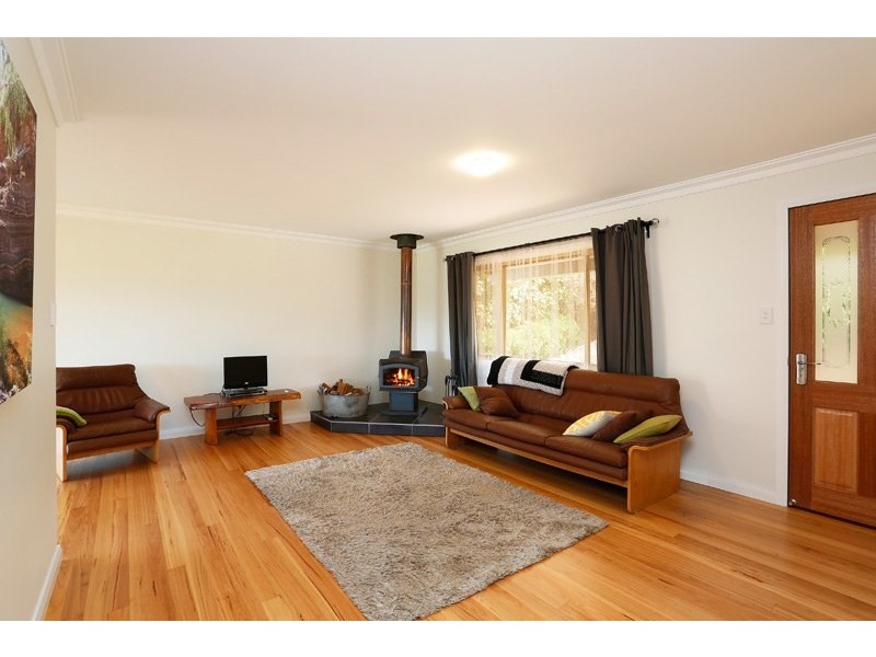 51 Mackeys Lane, Robertson NSW 2577