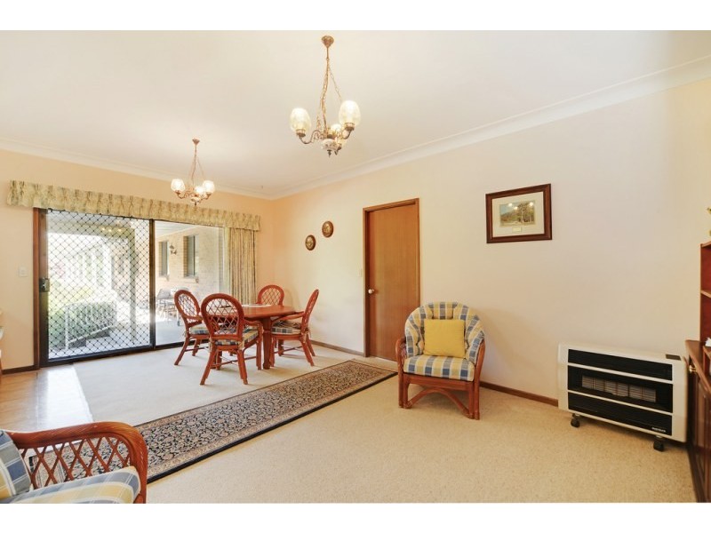 37-39 Caalong Street, Robertson NSW 2577