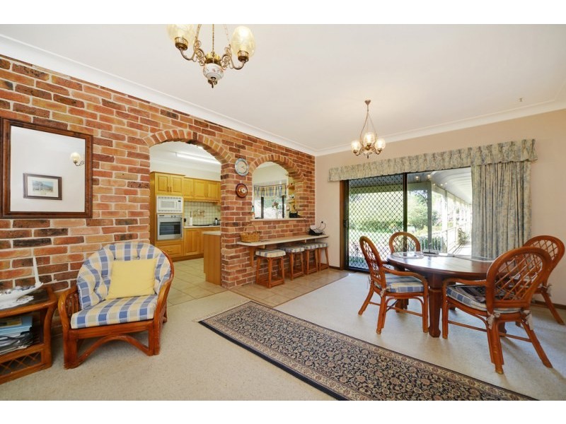 37-39 Caalong Street, Robertson NSW 2577