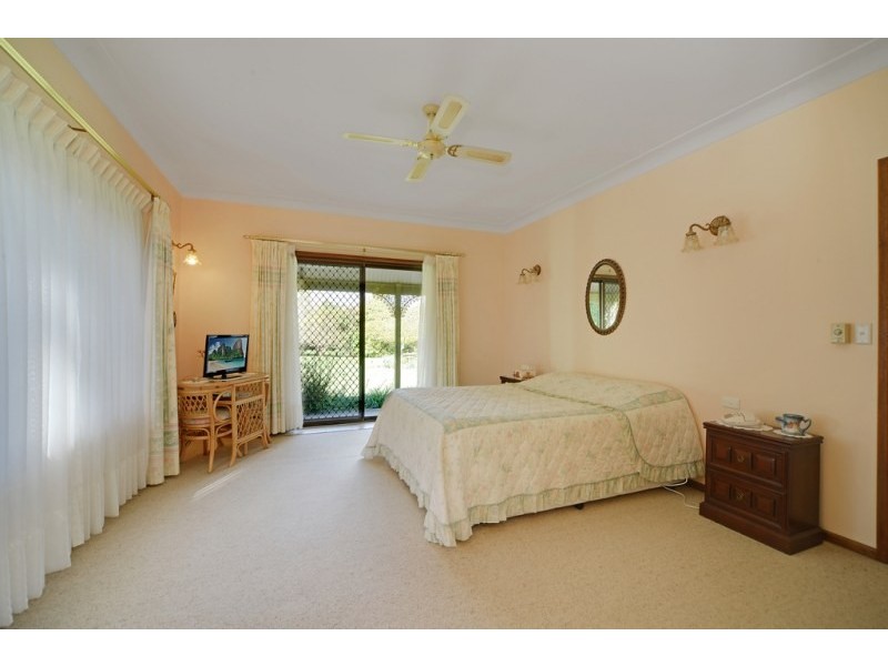 37-39 Caalong Street, Robertson NSW 2577