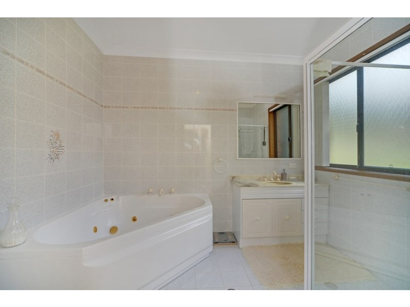 37-39 Caalong Street, Robertson NSW 2577