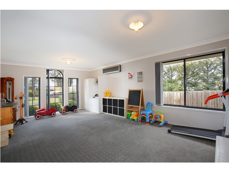 15 James Street, Hill Top NSW 2575
