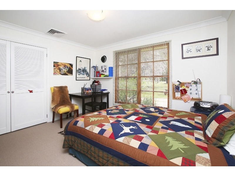 19 Hurlingham Avenue, Burradoo NSW 2576