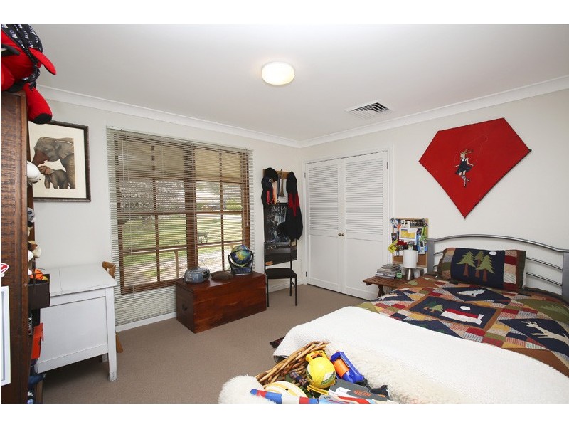 19 Hurlingham Avenue, Burradoo NSW 2576