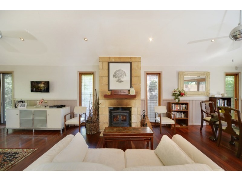 18 Charlotte Street, Robertson NSW 2577