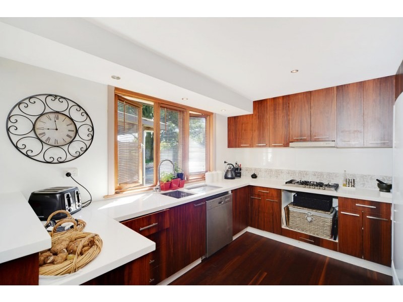 18 Charlotte Street, Robertson NSW 2577
