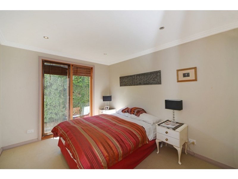 18 Charlotte Street, Robertson NSW 2577