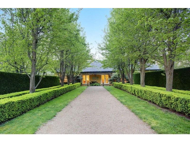 18 Werrington Street, Burradoo NSW 2576