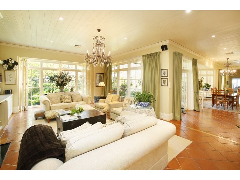 18 Werrington Street, Burradoo NSW 2576