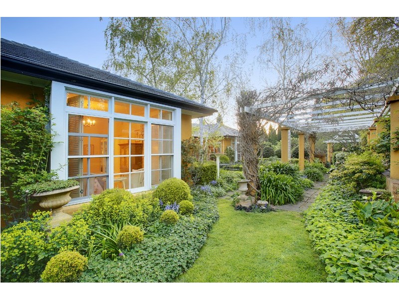 18 Werrington Street, Burradoo NSW 2576