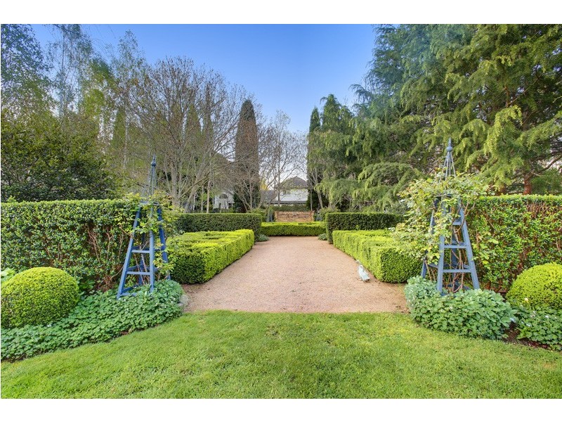 18 Werrington Street, Burradoo NSW 2576