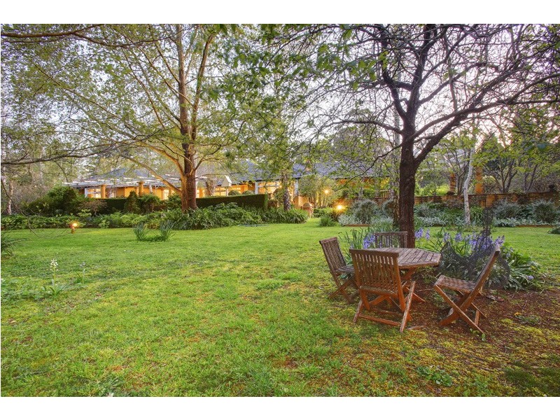 18 Werrington Street, Burradoo NSW 2576