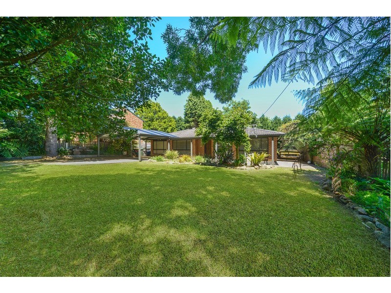 48 Caalong Street, Robertson NSW 2577