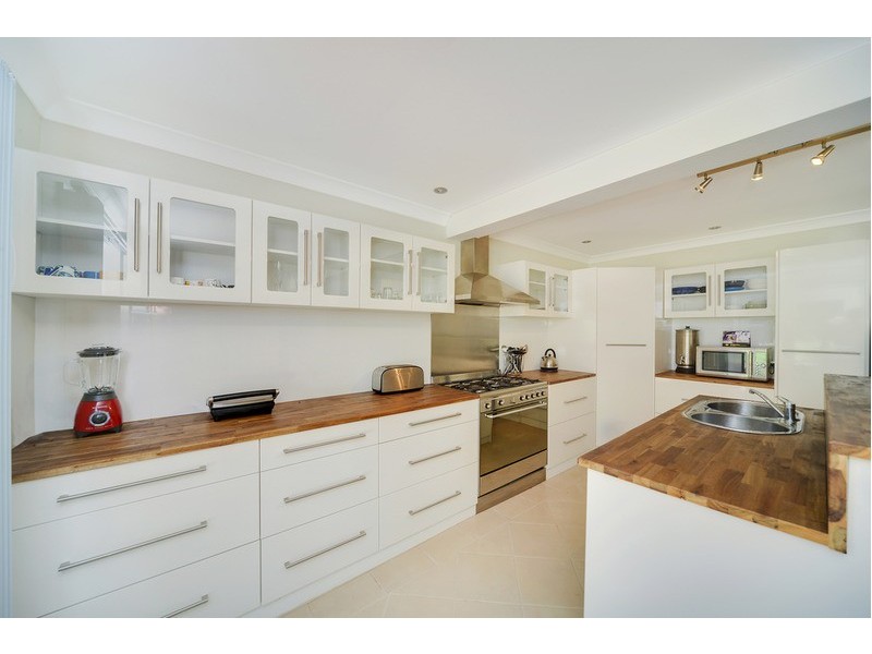 48 Caalong Street, Robertson NSW 2577