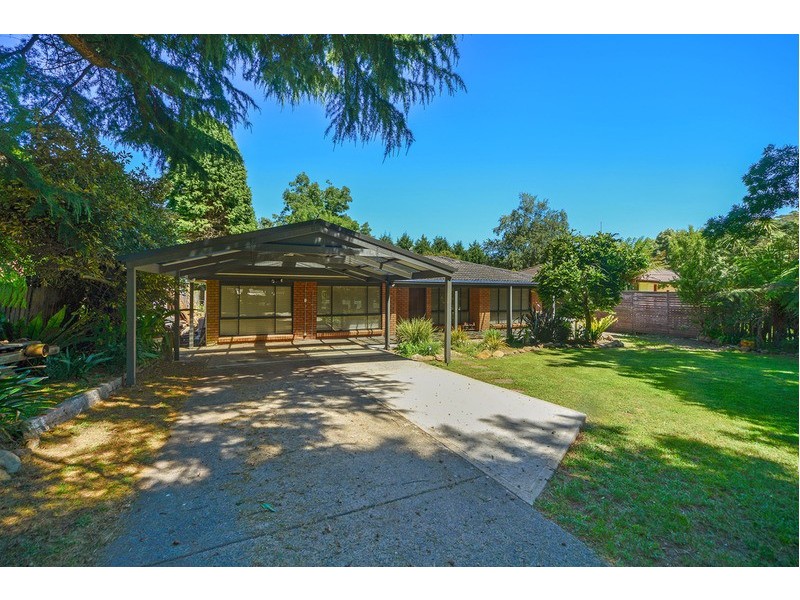 48 Caalong Street, Robertson NSW 2577