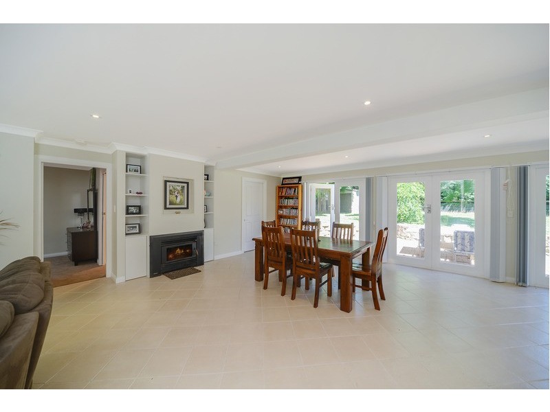 48 Caalong Street, Robertson NSW 2577