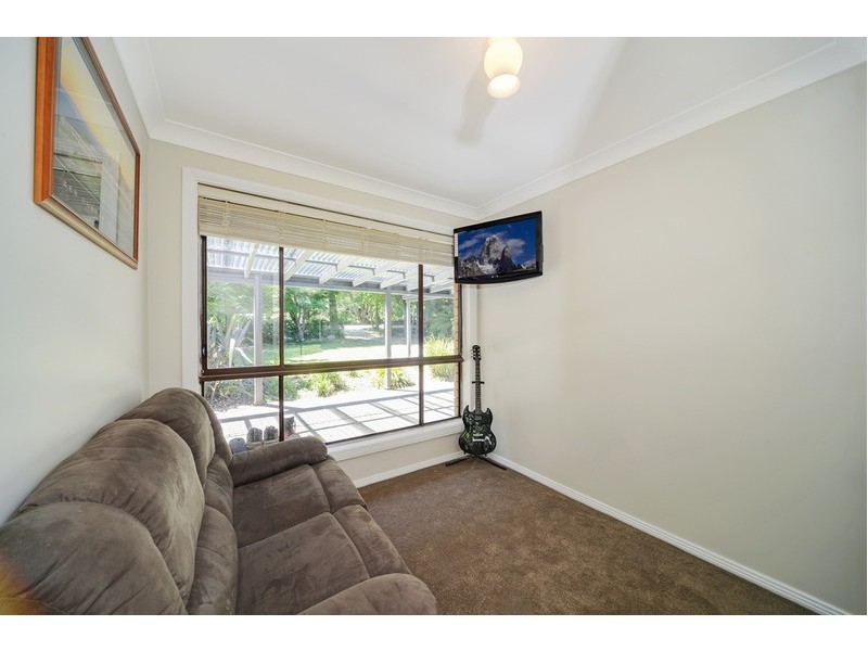 48 Caalong Street, Robertson NSW 2577