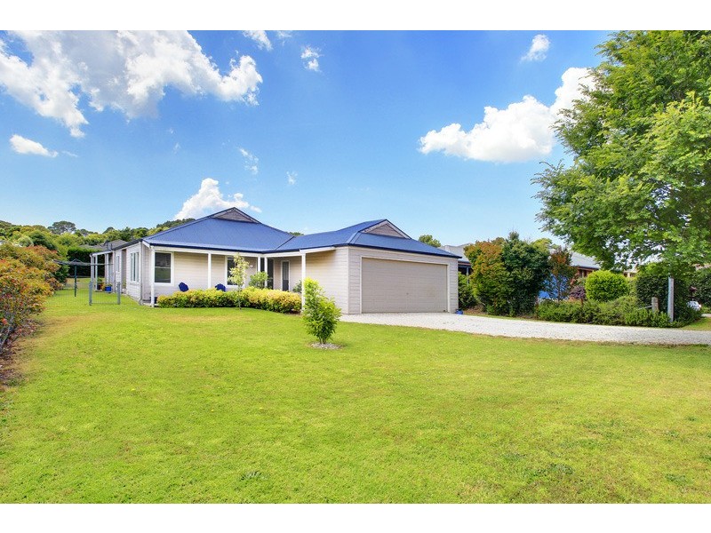 12 Coachwood Place, Robertson NSW 2577
