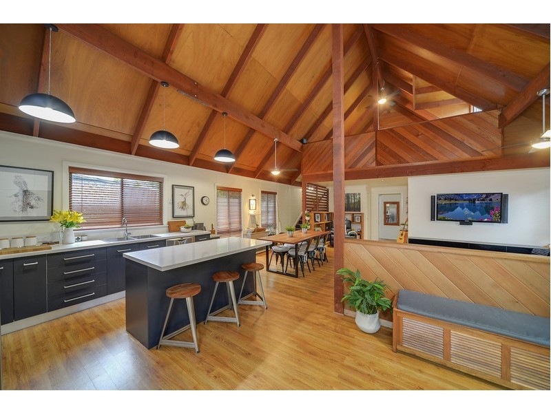 22 Railway Avenue, Colo Vale NSW 2575