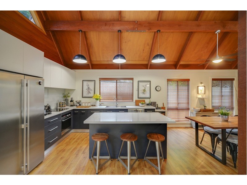 22 Railway Avenue, Colo Vale NSW 2575