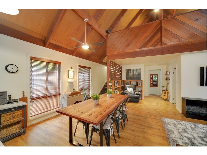 22 Railway Avenue, Colo Vale NSW 2575