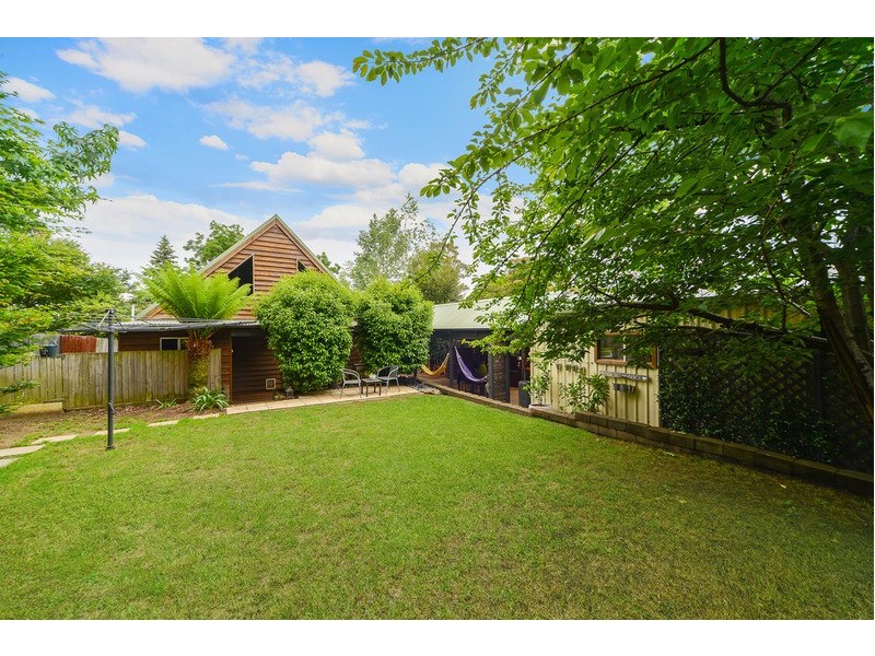 22 Railway Avenue, Colo Vale NSW 2575