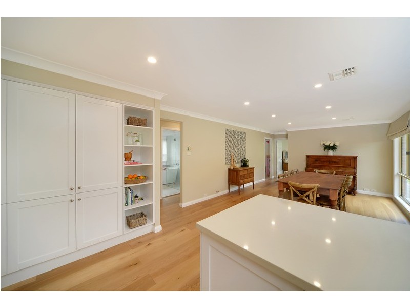 4 Westminster Place, Burradoo NSW 2576