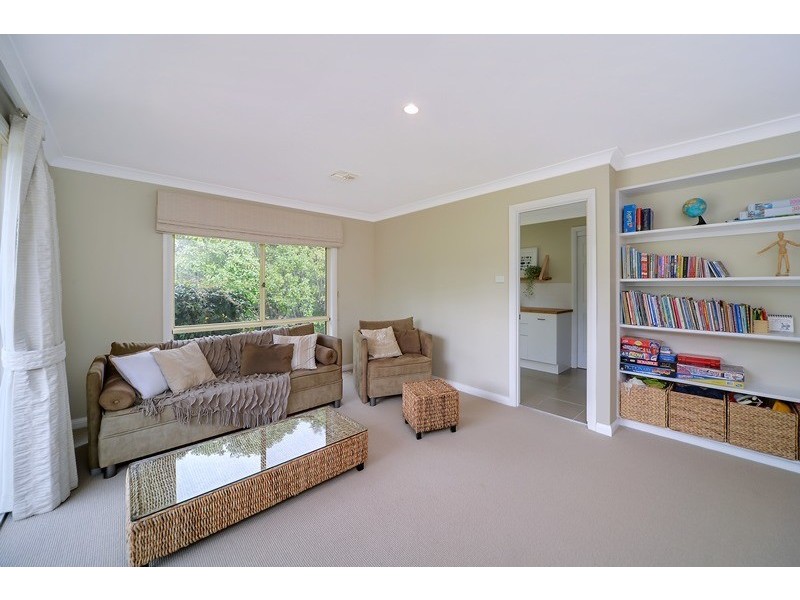 4 Westminster Place, Burradoo NSW 2576