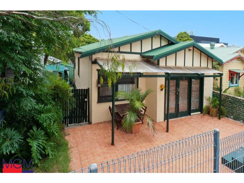 24 Queen Street, Beaconsfield NSW 2015