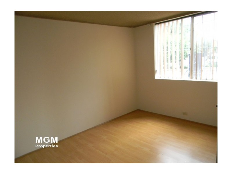 Unit 2/68 Mascot Drive, Eastlakes NSW 2018