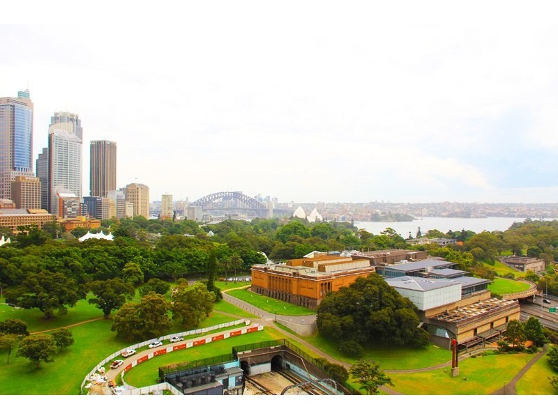 Unit 401/22-40 Sir John Young Crescent, Woolloomooloo NSW 2011