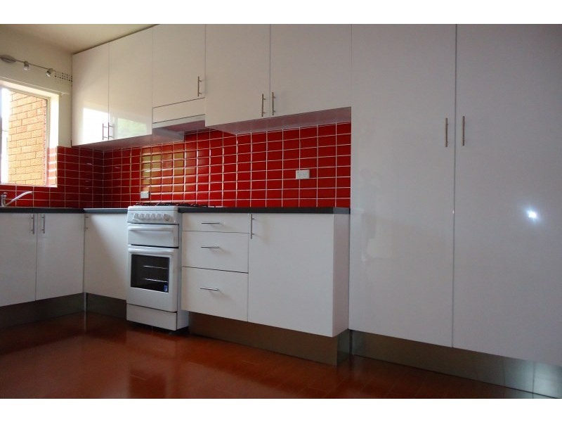 Unit 6/10 Barber Avenue, Eastlakes NSW 2018