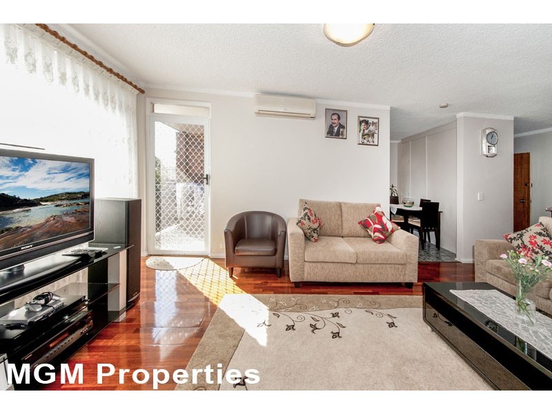 Unit 12/30 Barber Avenue, Eastlakes NSW 2018