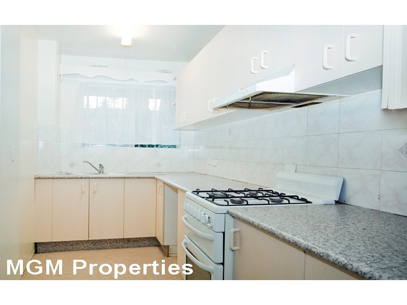 Unit 4/30 Barber Avenue, Eastlakes NSW 2018