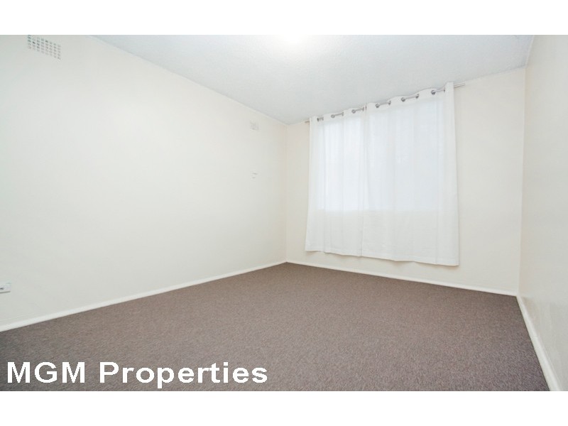 Unit 4/30 Barber Avenue, Eastlakes NSW 2018