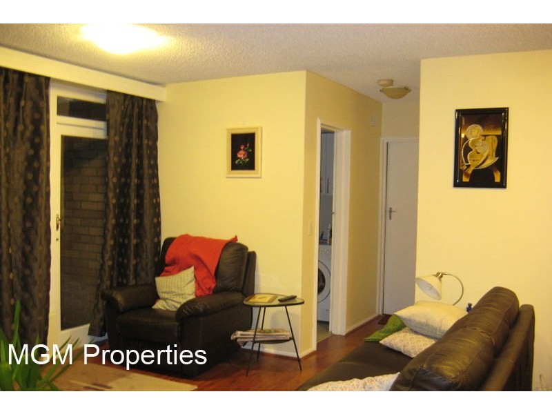 Unit 7/4 Barber Avenue, Eastlakes NSW 2018