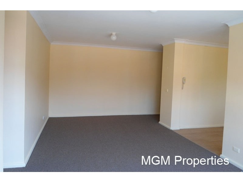 Unit 11/14 Barber Avenue, Eastlakes NSW 2018