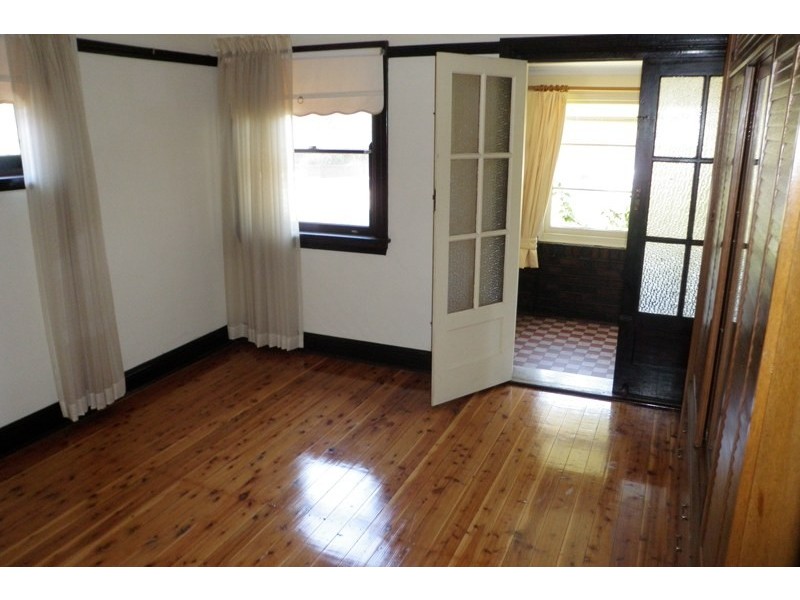 14 Casino Street, Eastlakes NSW 2018